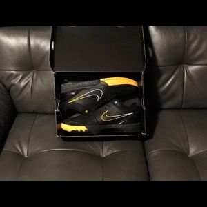 Nike Kobe 4 Undefeated Snakeskin